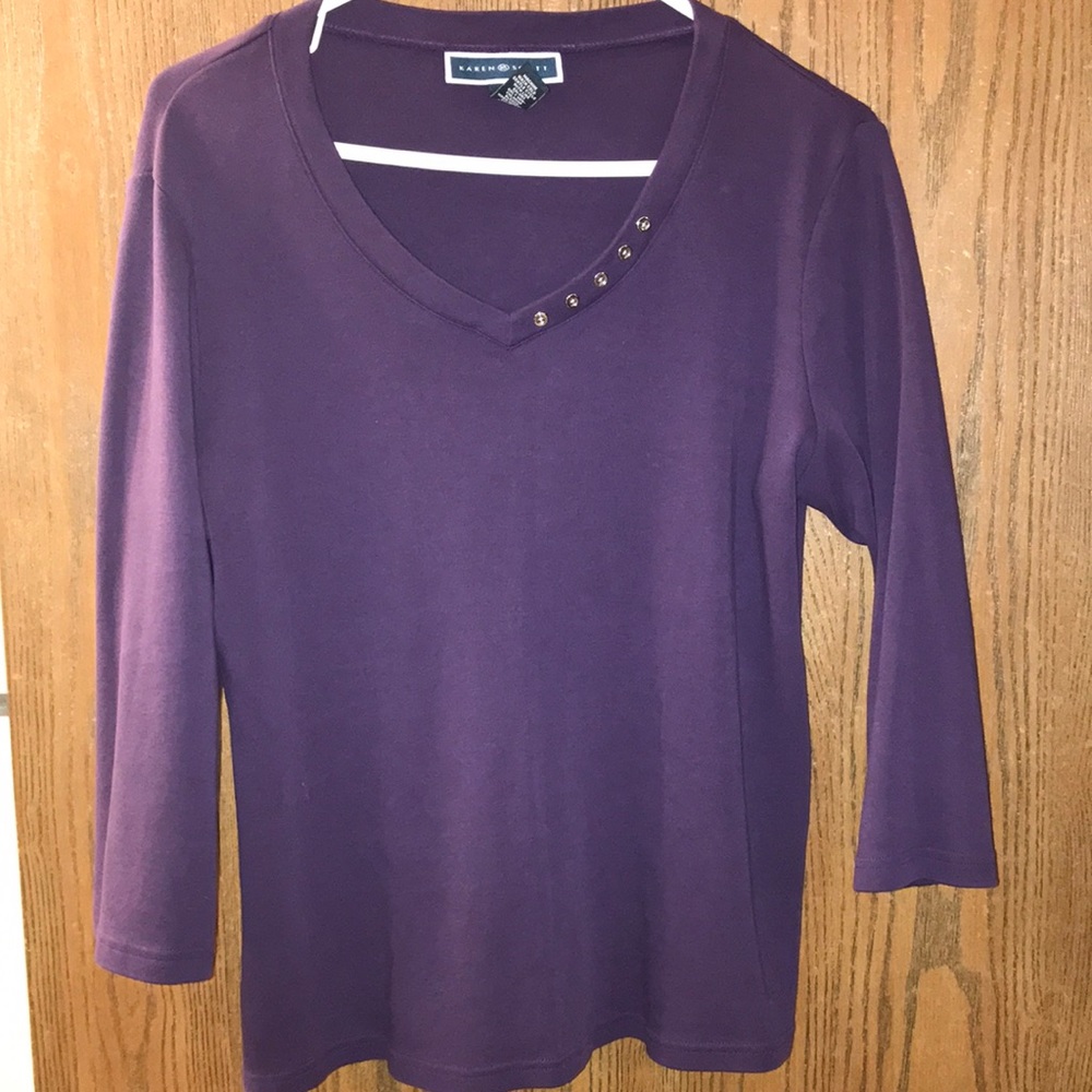 Karen Scott top💜